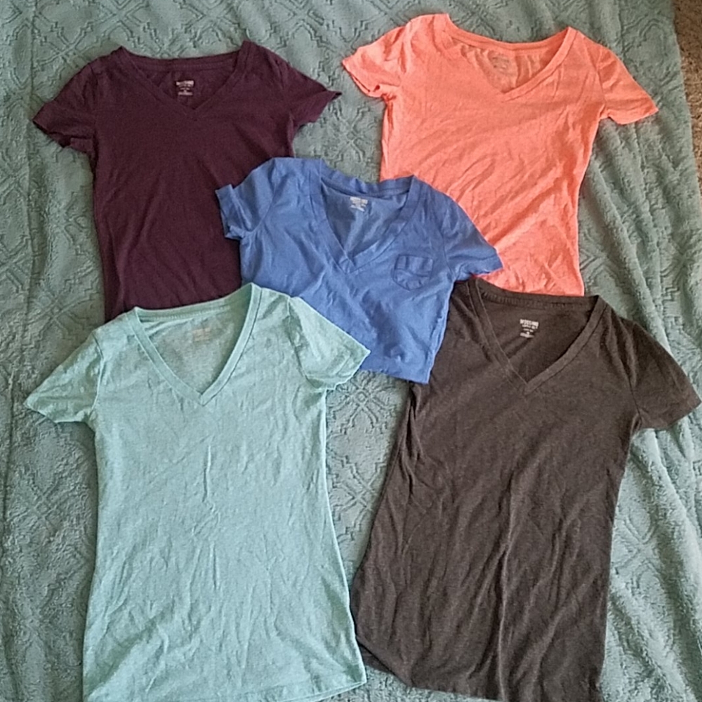 Mossimo V neck T-shirts